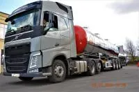 Полуприцеп-цистерна для растительного масла модель 912851 объемом 30000 л.
