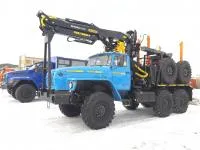 Лесовозный тягач Урал капремонт 2021 г. с новым манипулятором VC8L